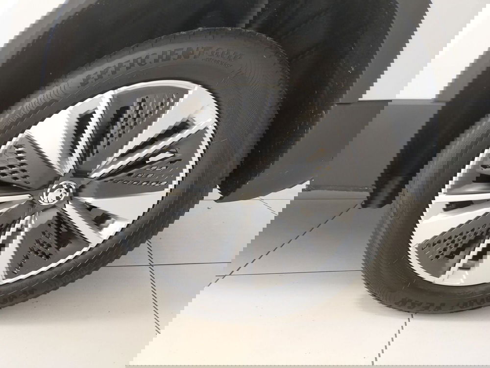 Skoda Karoq nuova a Reggio Emilia (9)