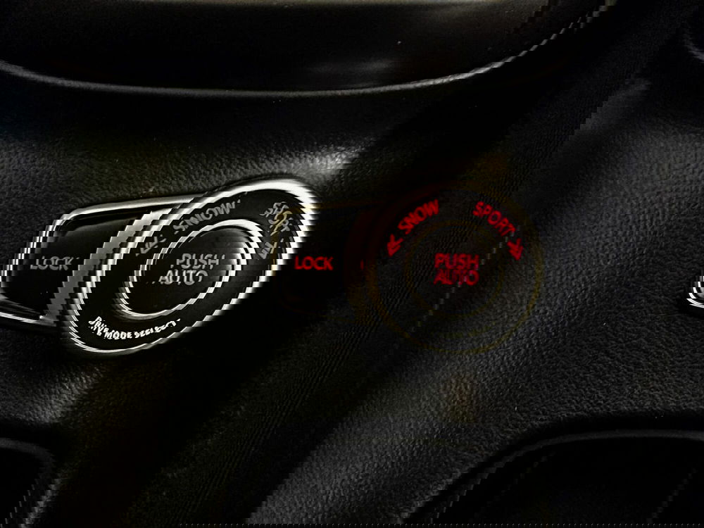 Suzuki S-Cross usata a Pavia (9)