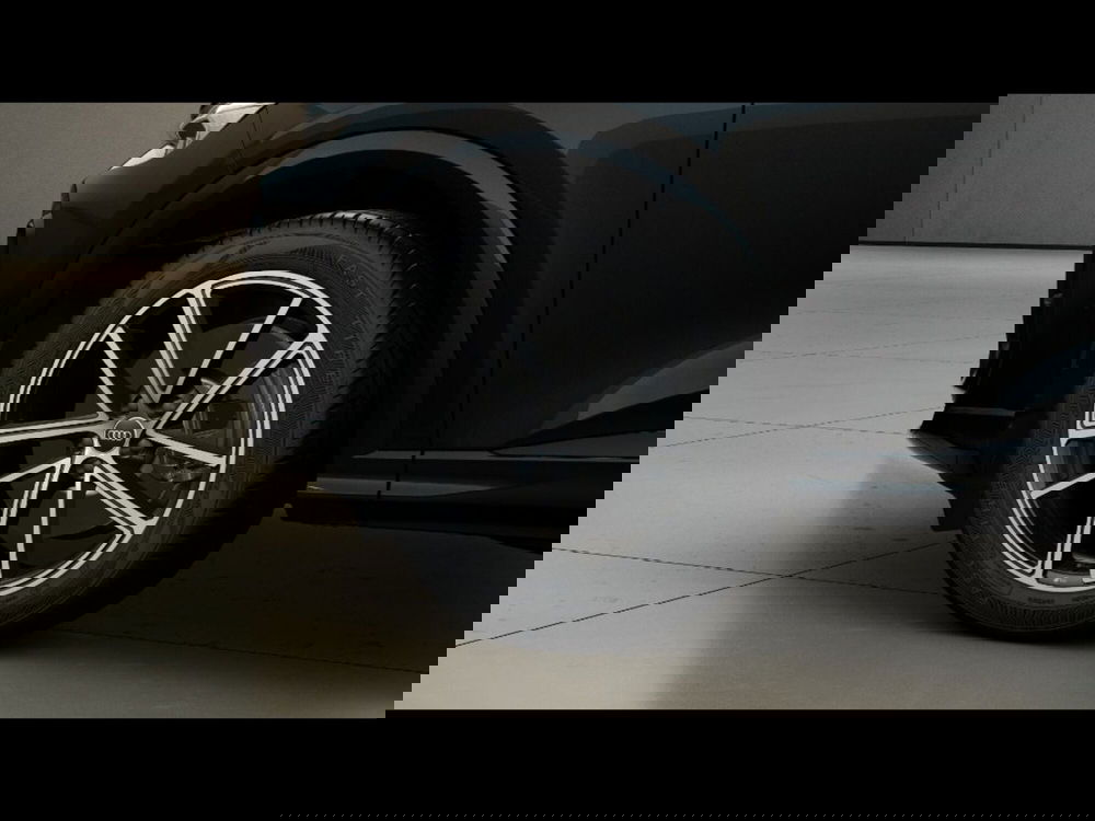 Audi Q5 Sportback nuova a Livorno (6)