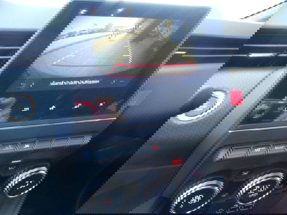 Mitsubishi Colt nuova a Pordenone (11)