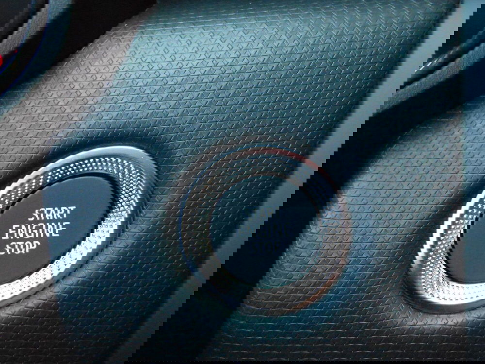 Mitsubishi Colt nuova a Pordenone (15)