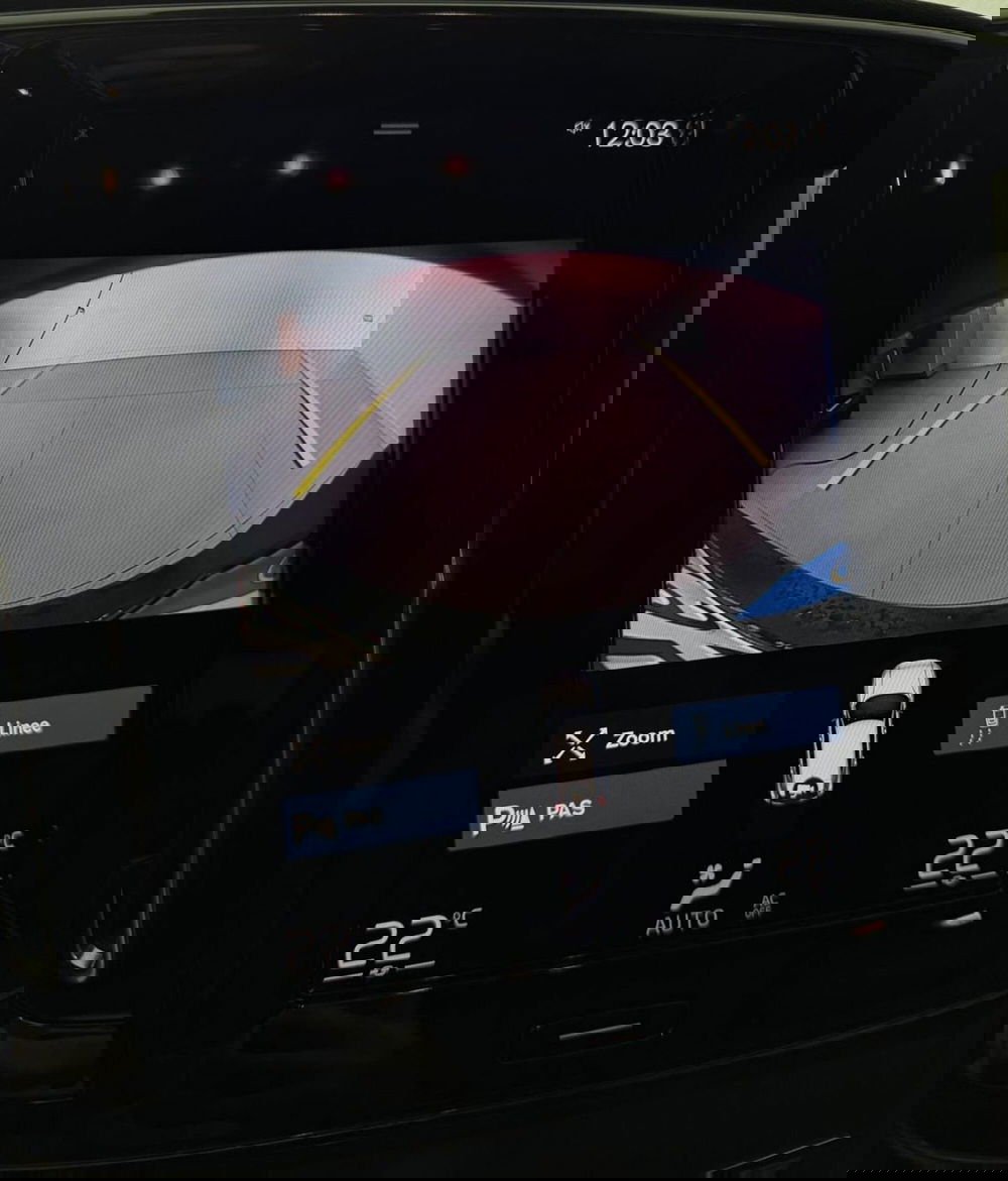 Volvo XC40 usata a Parma (11)