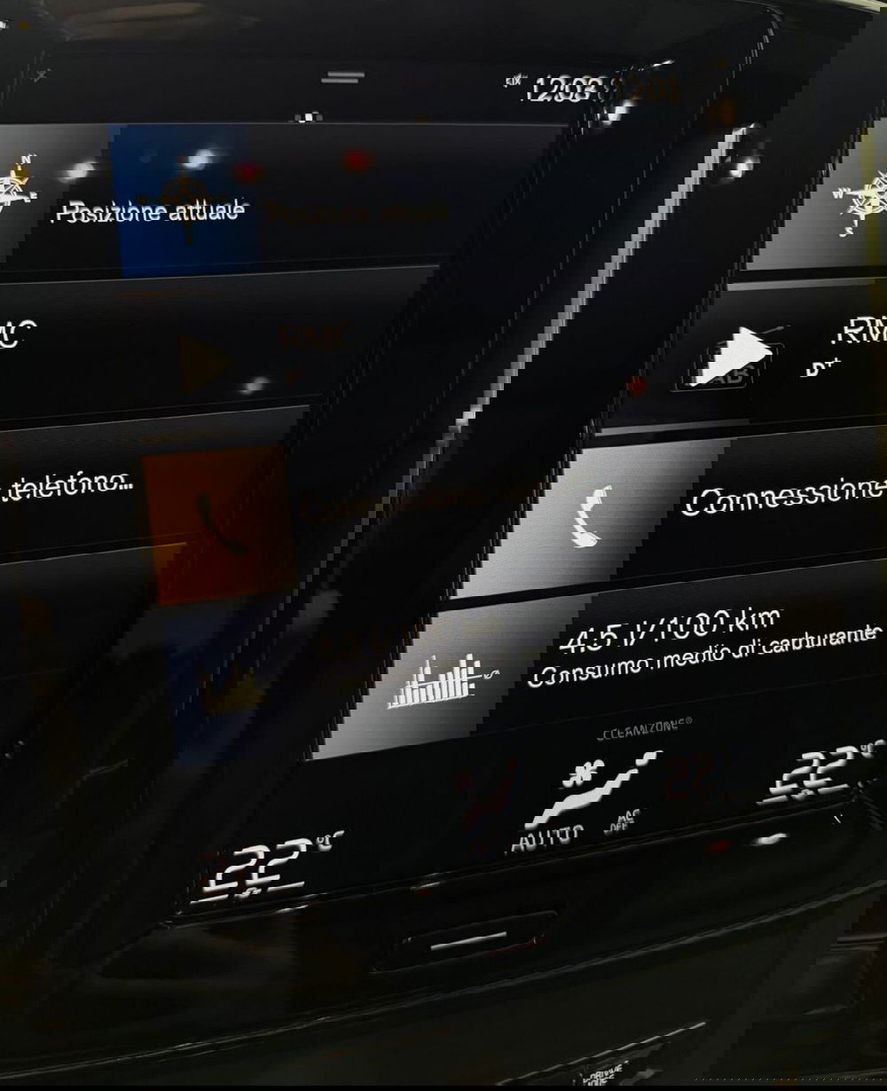 Volvo XC40 usata a Parma (12)