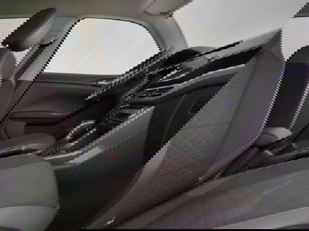 Volkswagen T-Cross usata a Roma (13)