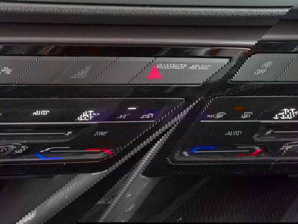 Volkswagen T-Cross usata a Roma (16)