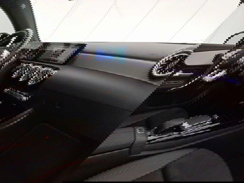 Mercedes-Benz Classe A Sedan usata a Bari (7)