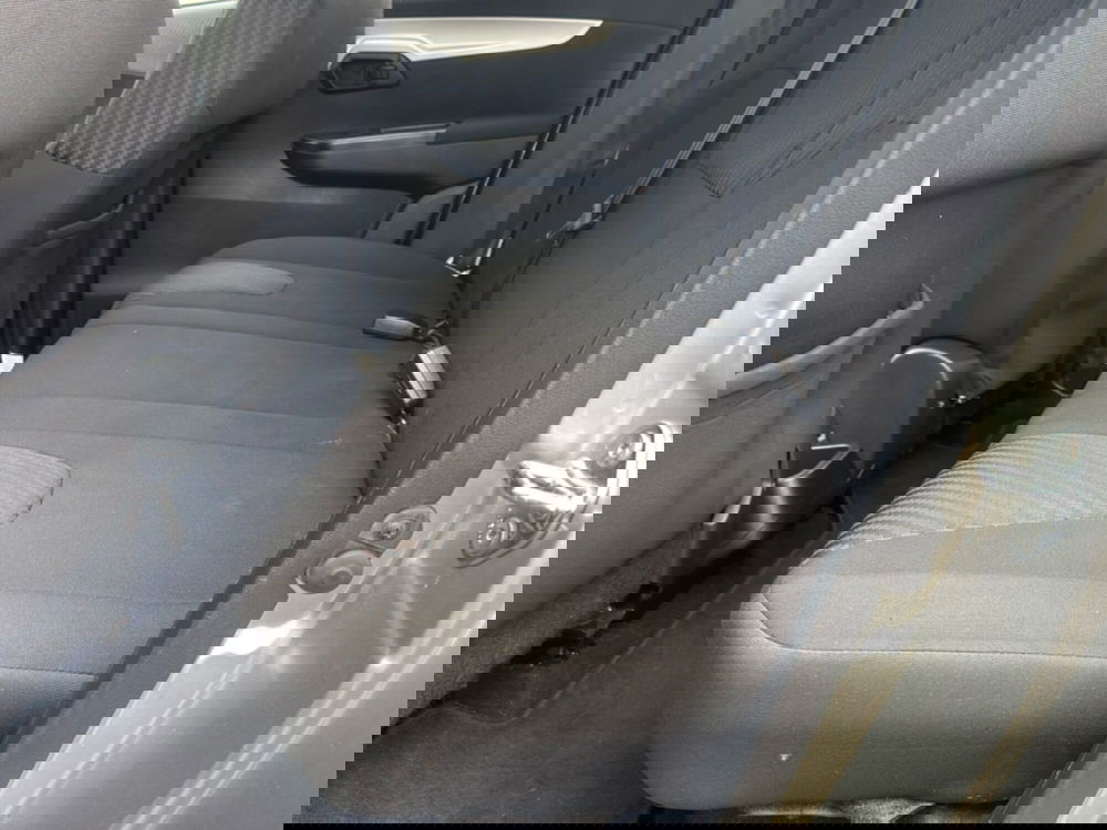 Mahindra KUV100 usata a Ferrara (9)