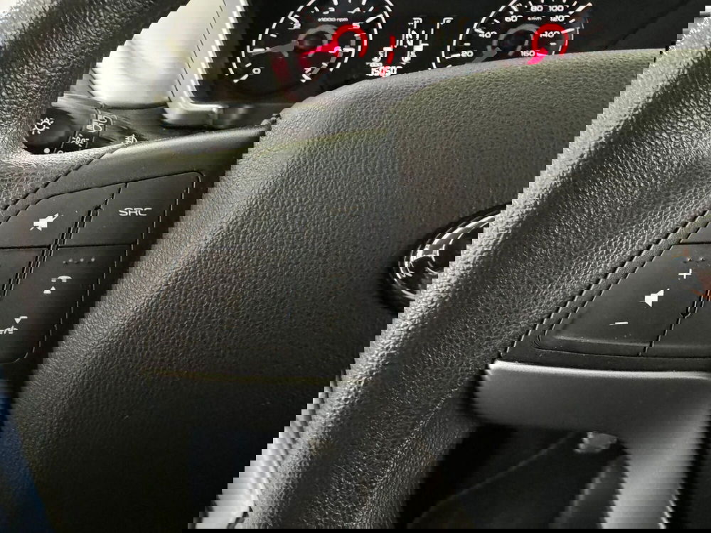 Mahindra KUV100 usata a Ferrara (11)