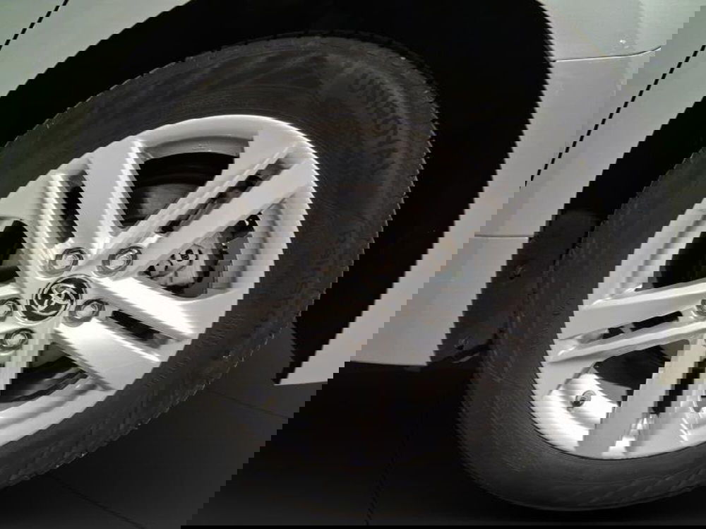 Toyota Corolla Touring Sports usata a Genova (18)