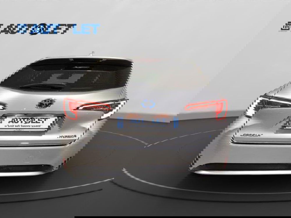 Toyota Corolla Touring Sports usata a Genova (6)