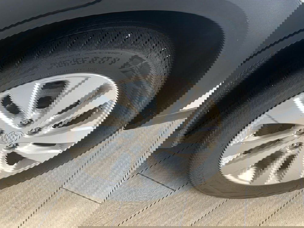 Suzuki S-Cross nuova a Vercelli (9)