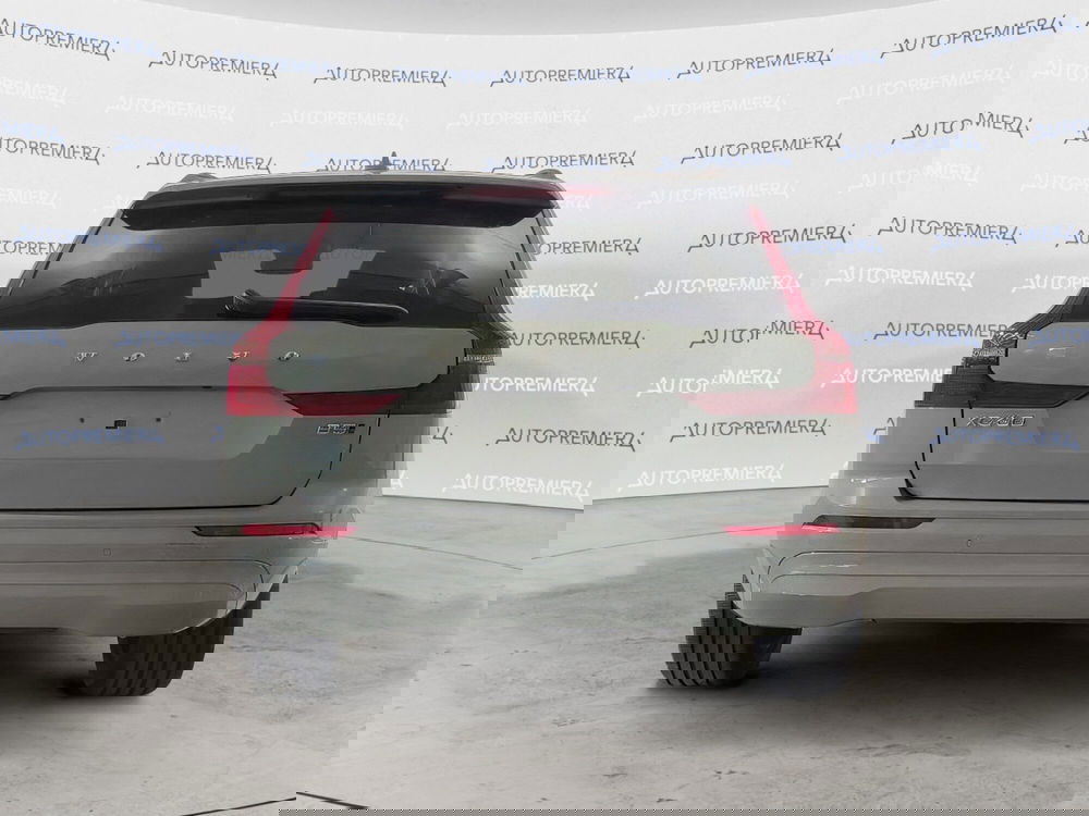 Volvo XC60 nuova a Como (4)