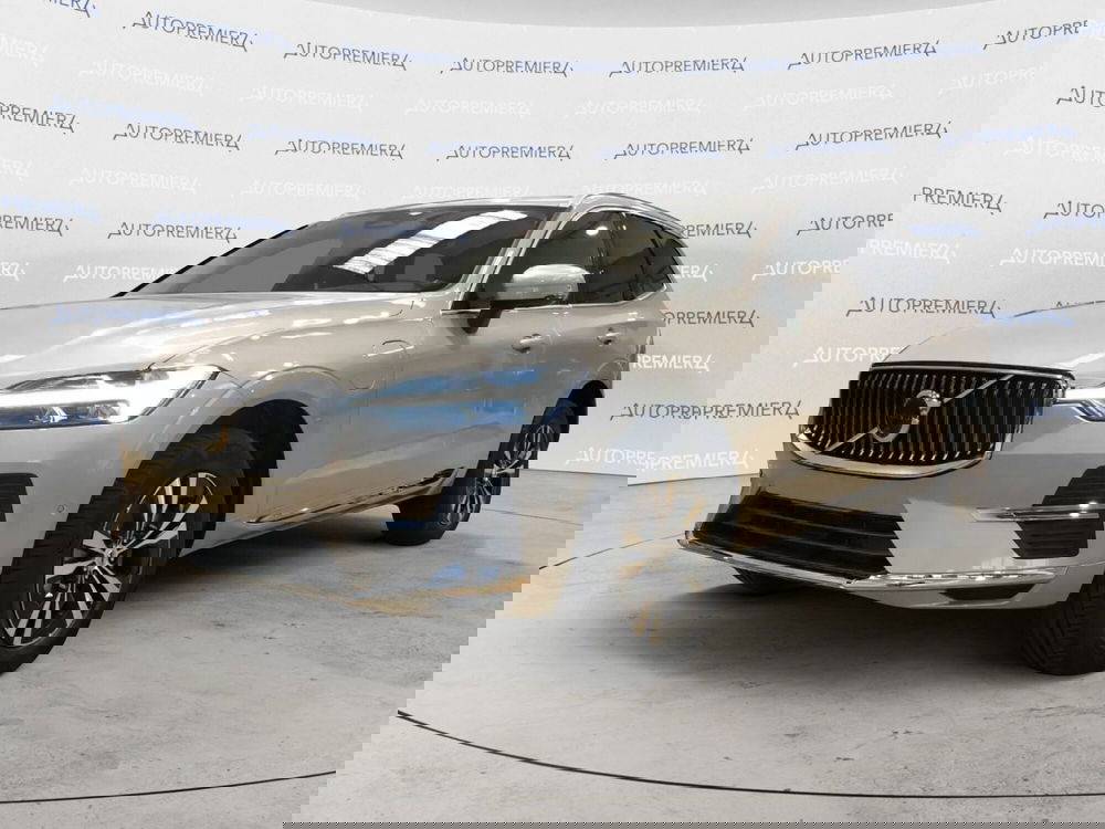 Volvo XC60 nuova a Como