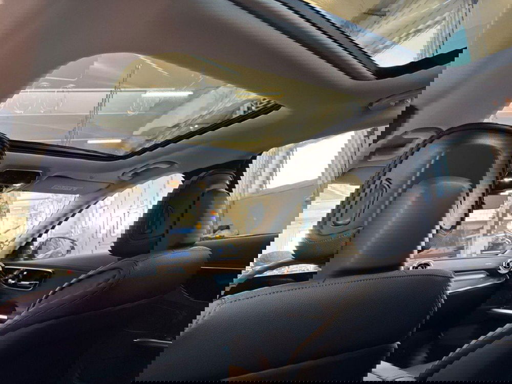 Mercedes-Benz Classe C nuova a Rimini (18)