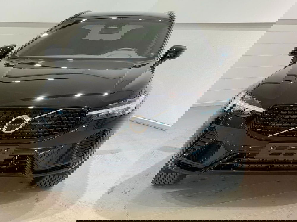 Volvo XC60 nuova a Como (2)