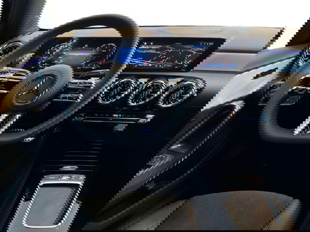 Mercedes-Benz Classe A Sedan nuova a Rimini (10)