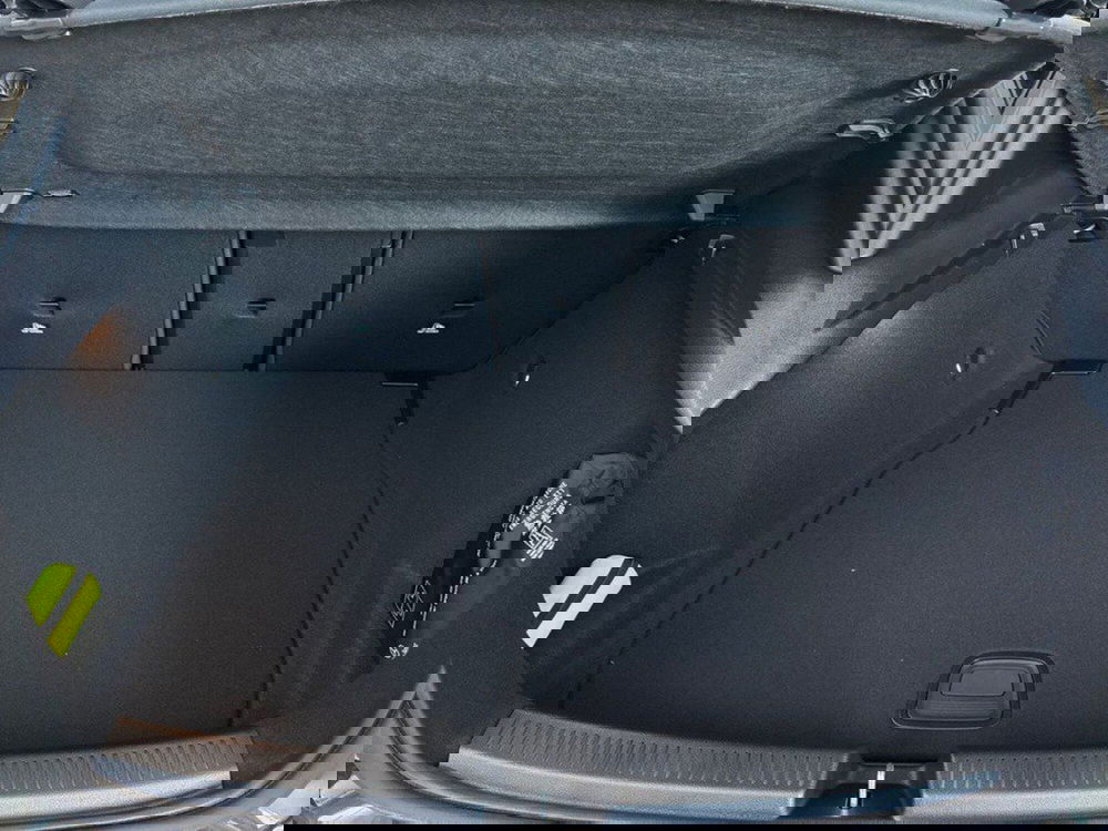 Mercedes-Benz Classe A Sedan nuova a Rimini (7)