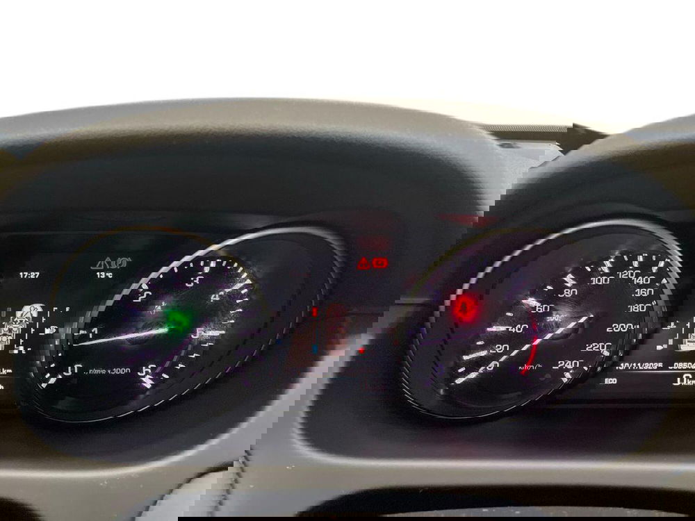 Land Rover Discovery Sport usata a Macerata (9)