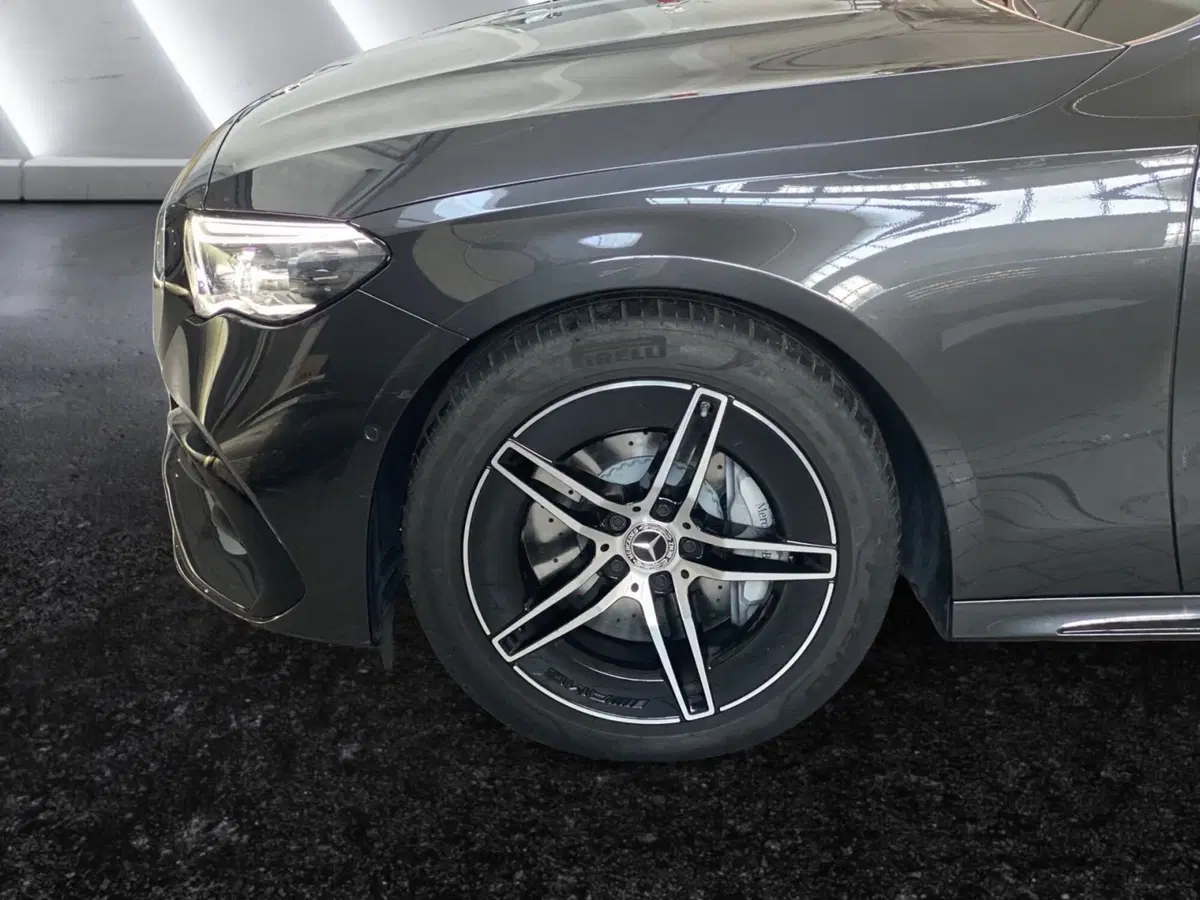 Mercedes-Benz Classe E usata a Napoli (10)