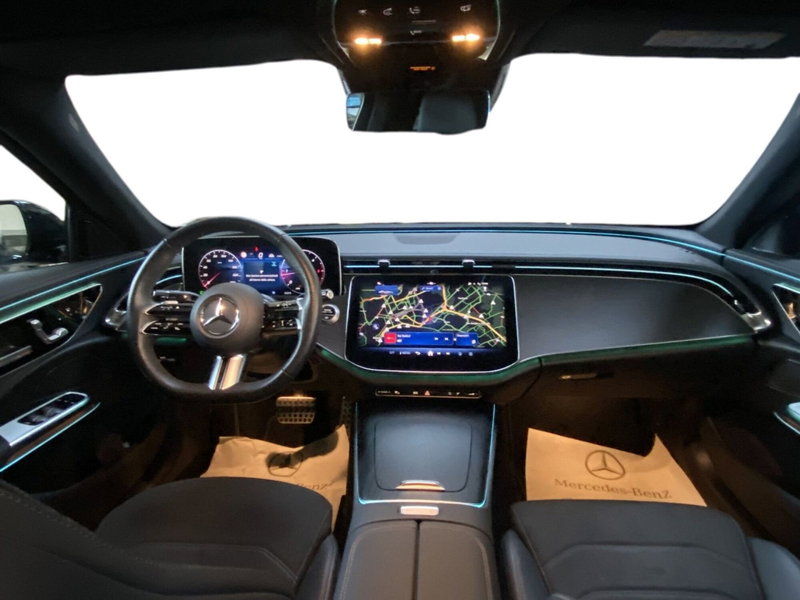 Mercedes-Benz Classe E usata a Napoli (15)