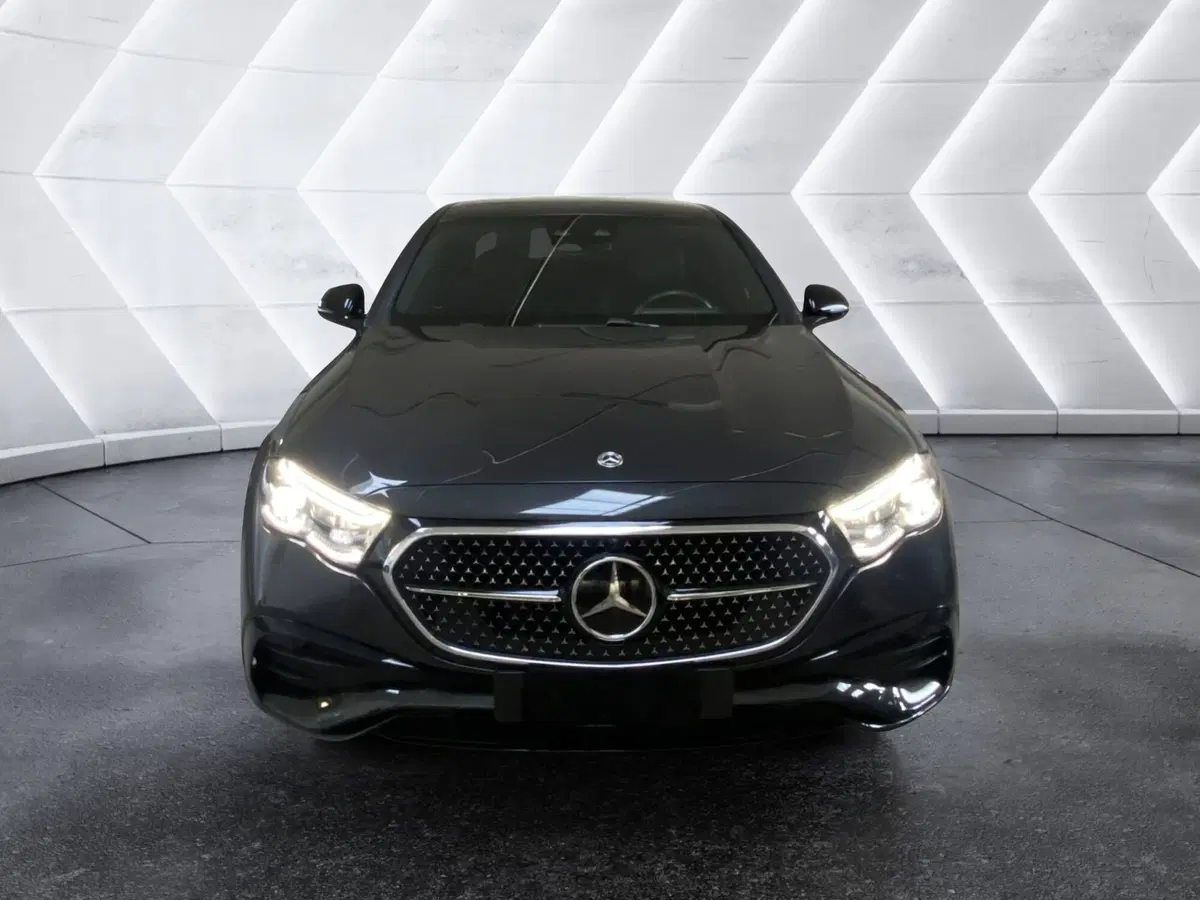 Mercedes-Benz Classe E usata a Napoli (3)
