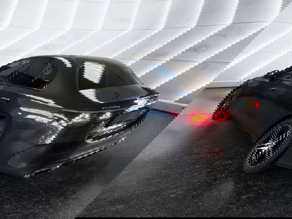 Mercedes-Benz Classe E usata a Napoli (7)