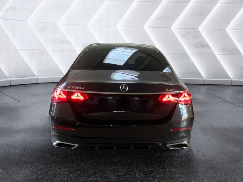 Mercedes-Benz Classe E usata a Napoli (9)