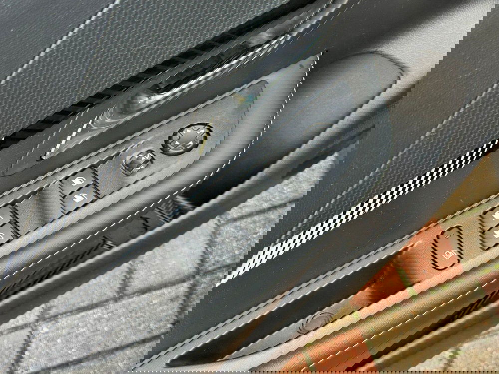 Peugeot 208 usata a Pavia (8)