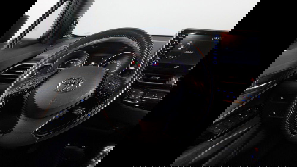 Toyota Toyota C-HR usata a Palermo (10)