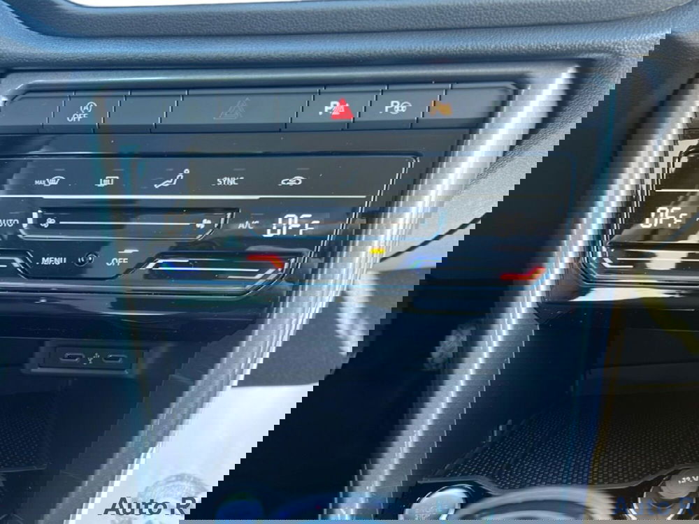 Volkswagen T-Roc usata a Potenza (13)