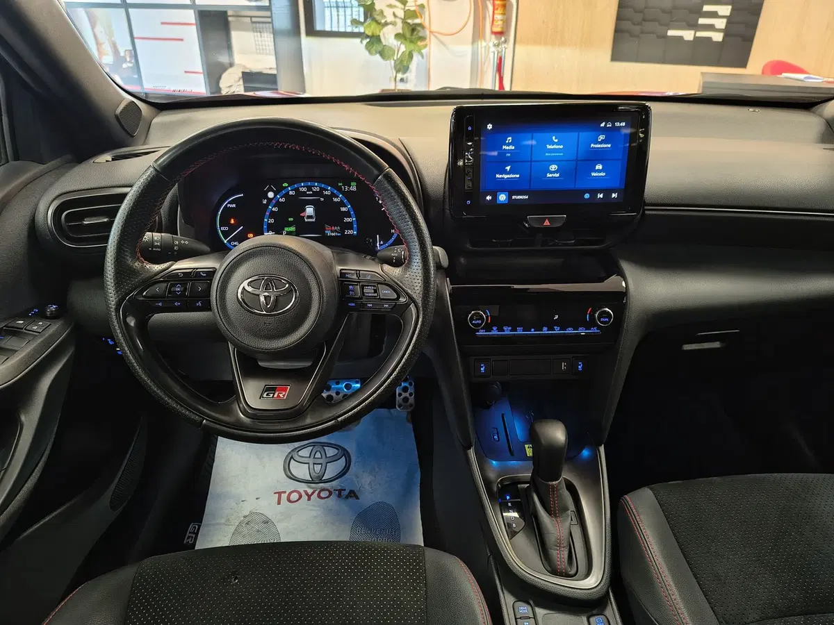 Toyota Yaris Cross usata a Catanzaro (15)