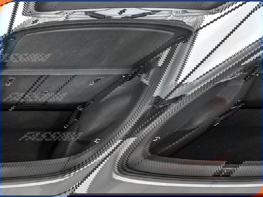 Volkswagen T-Roc usata a Milano (11)