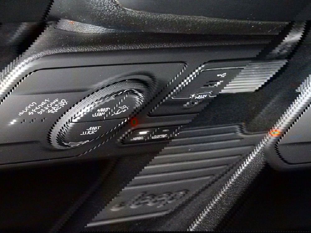 Jeep Renegade nuova a Lucca (16)