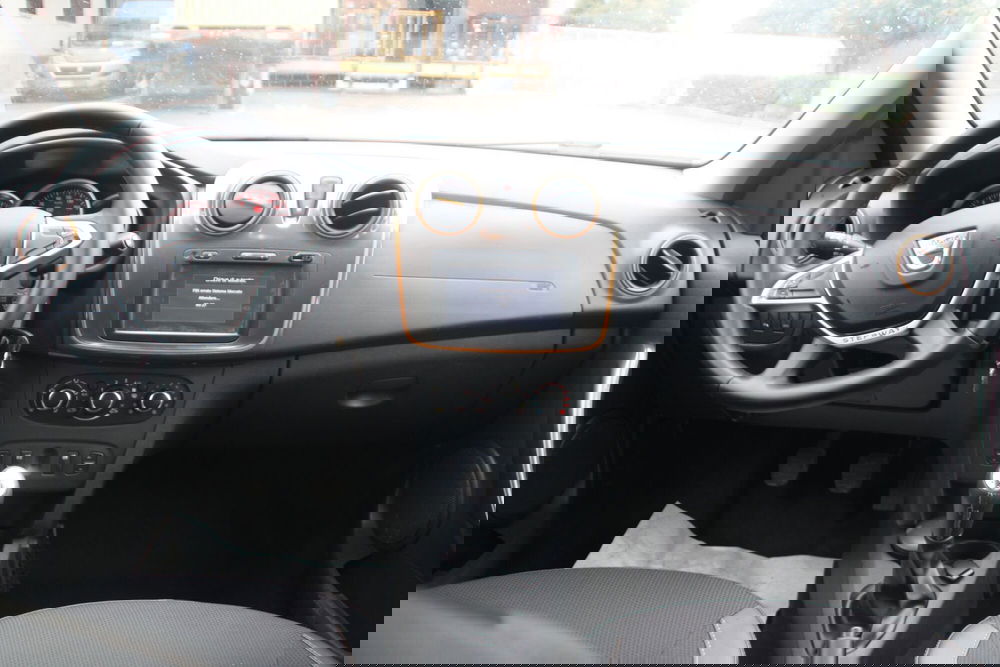 Dacia Logan usata a Catania (13)