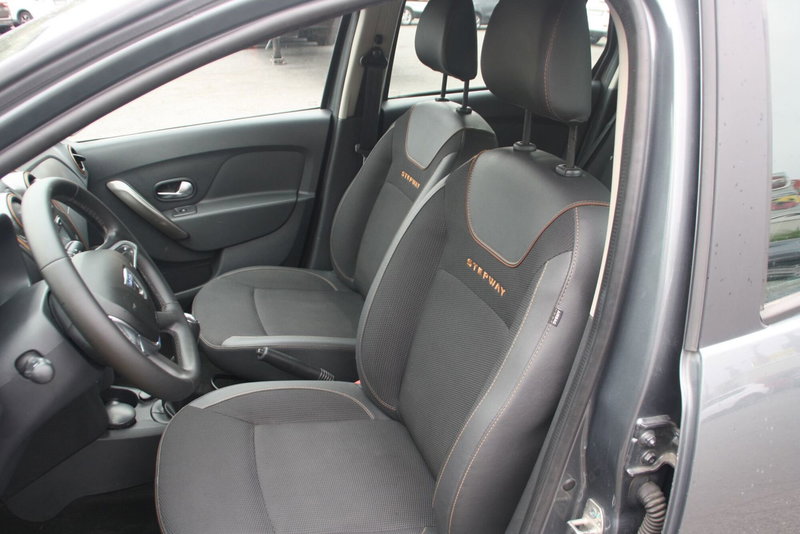 Dacia Logan usata a Catania (17)