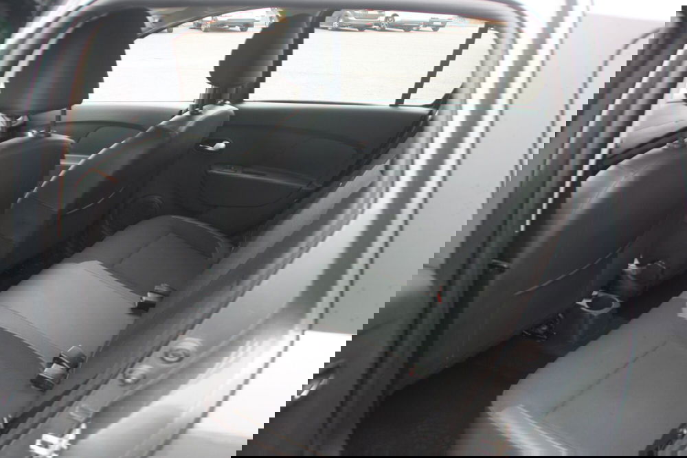 Dacia Logan usata a Catania (20)