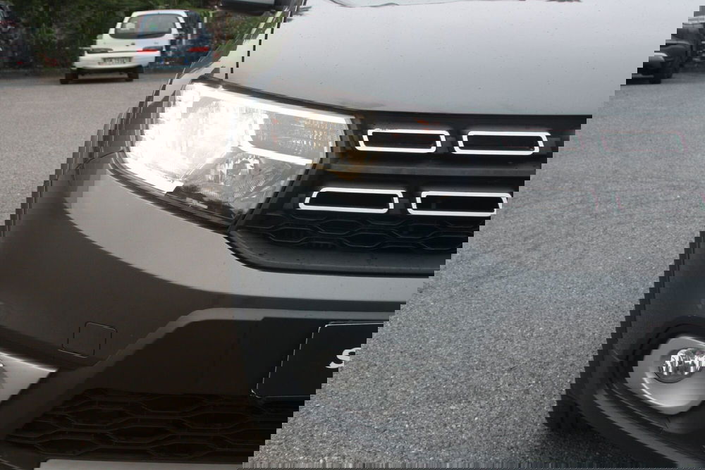 Dacia Logan usata a Catania (7)