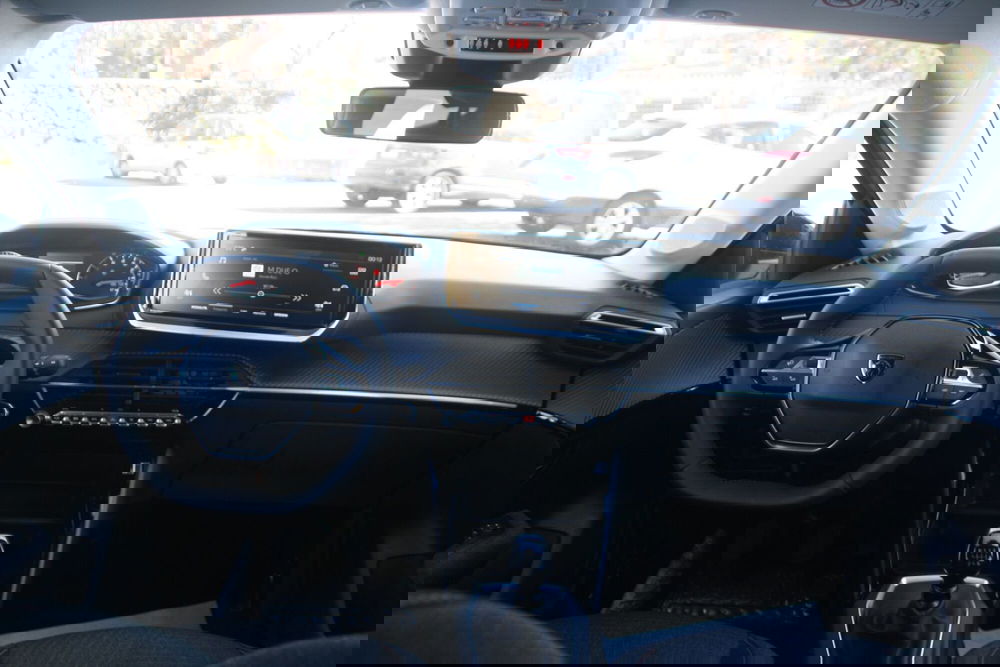 Peugeot 208 nuova a Catania (13)