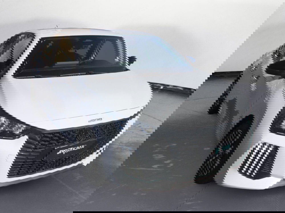 Peugeot 208 nuova a Catania (2)