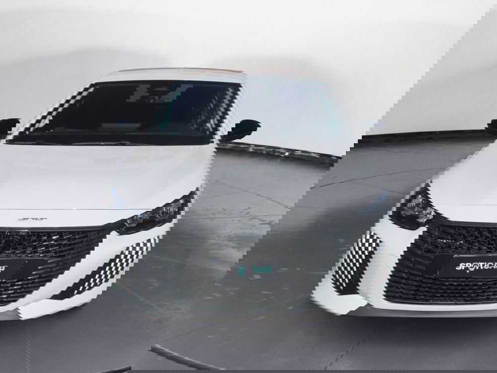 Peugeot 208 nuova a Catania (3)