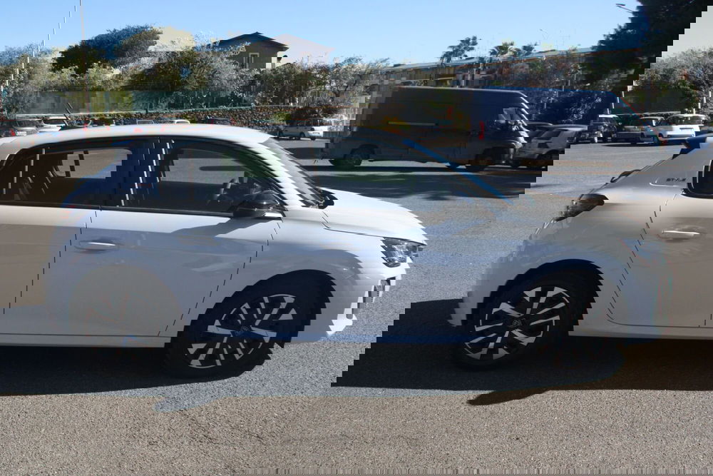 Peugeot 208 nuova a Catania (5)