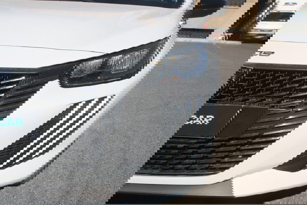 Peugeot 208 nuova a Catania (7)