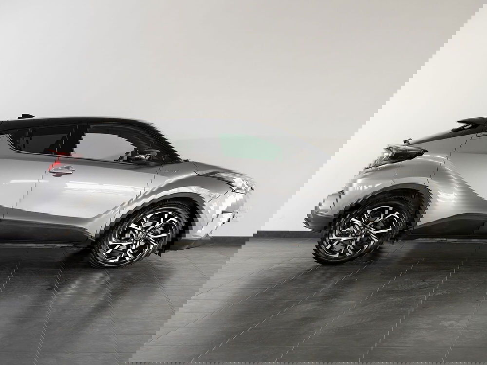 Toyota Toyota C-HR usata a Foggia (14)