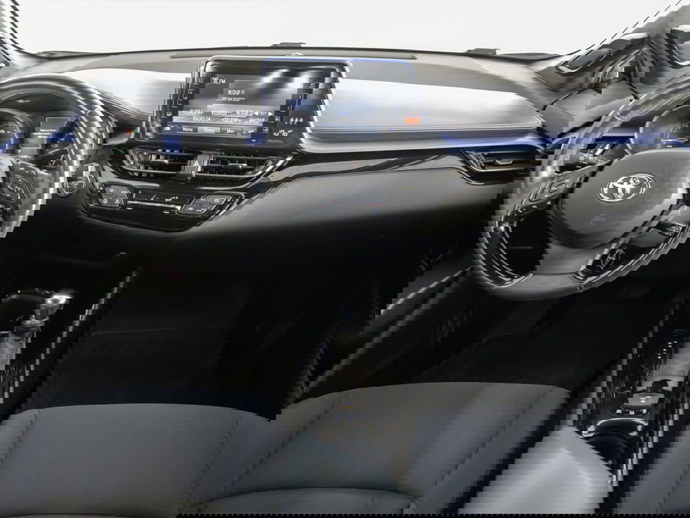 Toyota Toyota C-HR usata a Foggia (9)
