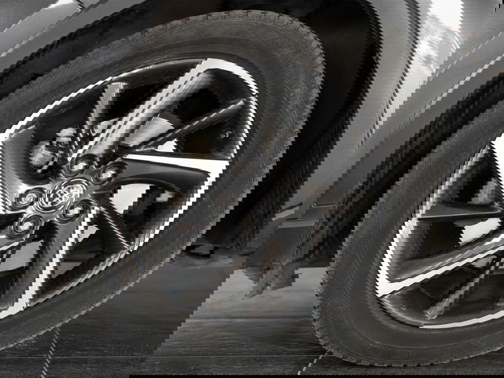 Toyota Toyota C-HR usata a Foggia (15)