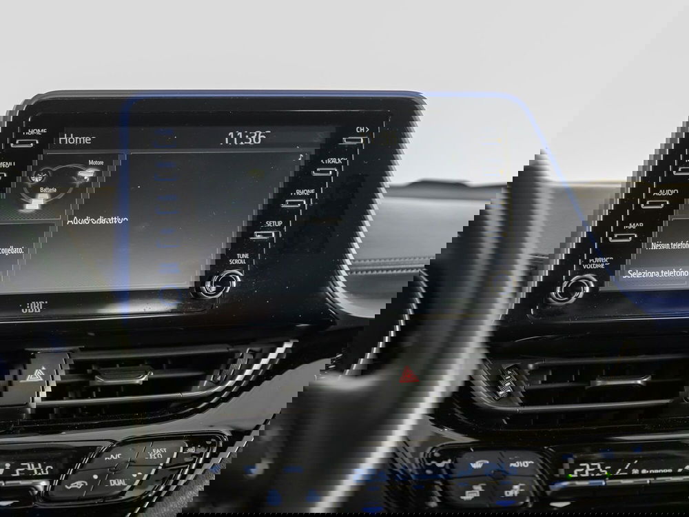 Toyota Toyota C-HR usata a Foggia (18)