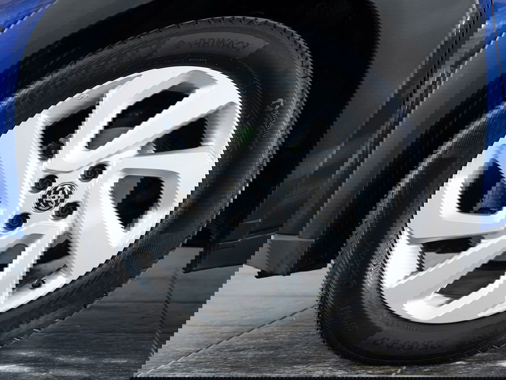 Toyota Aygo X usata a Foggia (13)