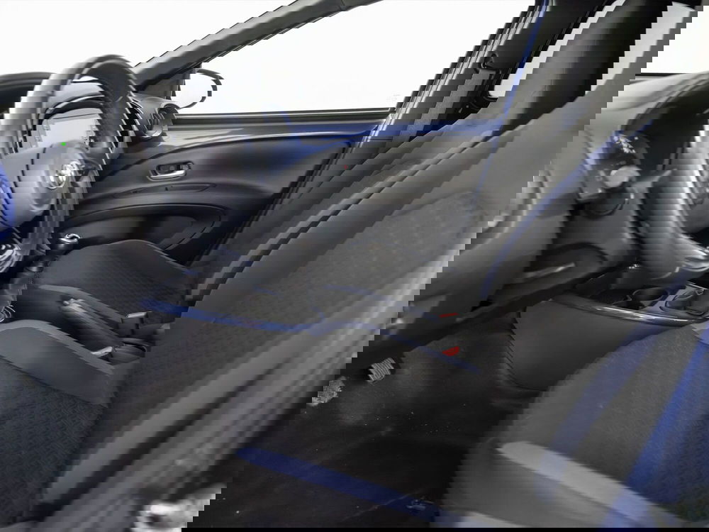 Toyota Aygo X usata a Foggia (16)