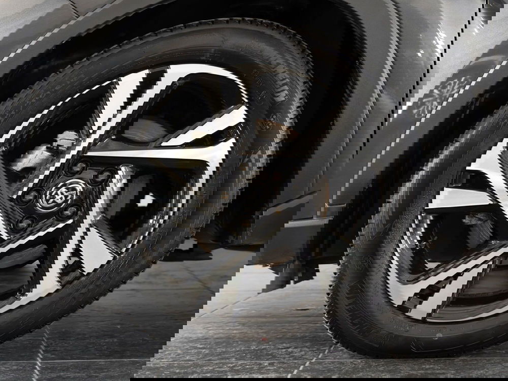 Toyota Toyota C-HR usata a Foggia (14)