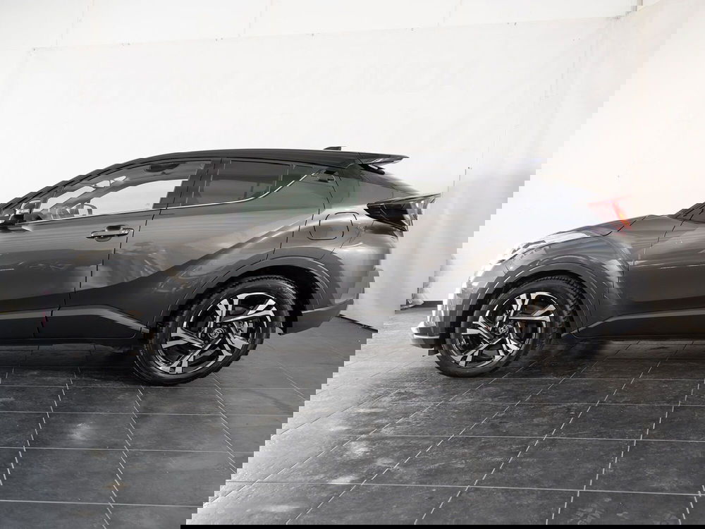 Toyota Toyota C-HR usata a Foggia (3)